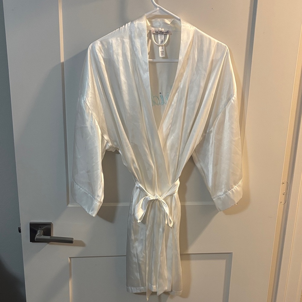 Elegant White Bridal Women's Satin Robe